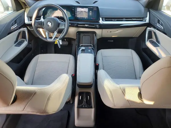 WBX73EF02R5Z29636 2024 BMW X1 - Image 8