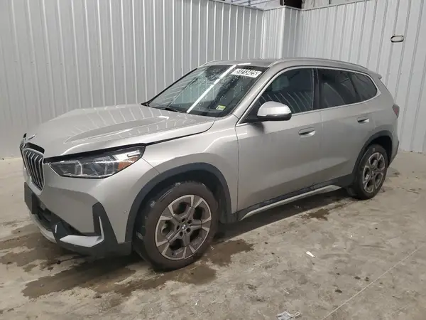 WBX73EF02R5Z44878 2024 BMW X1 - Image 1
