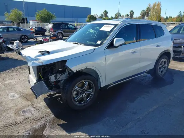 WBX73EF02S5288879 2025 BMW X1 - Image 2