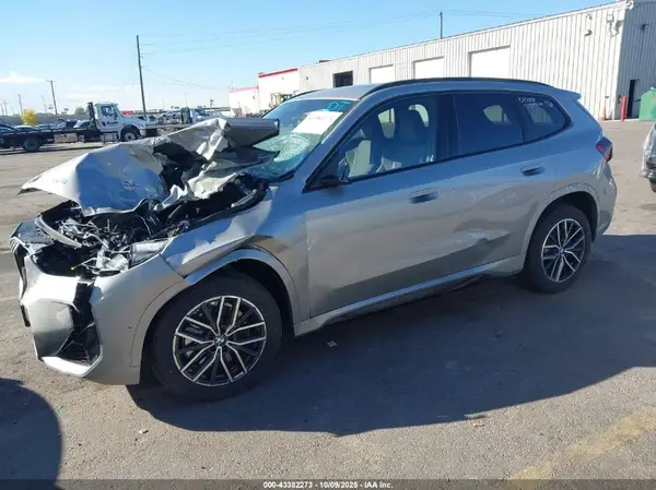 WBX73EF02S5371194 2025 BMW X1 - Image 2