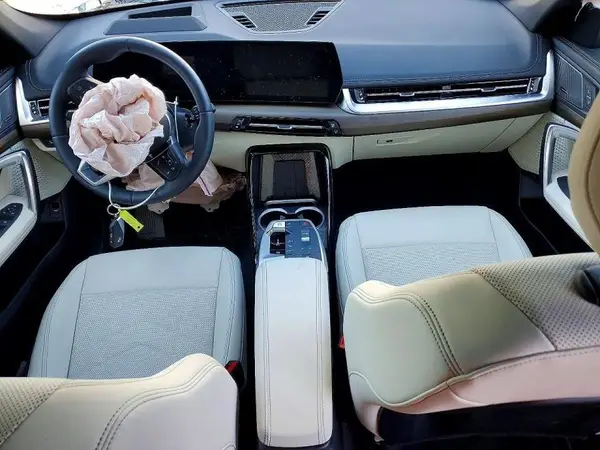 WBX73EF02T5460586 2026 BMW X1 - Image 8