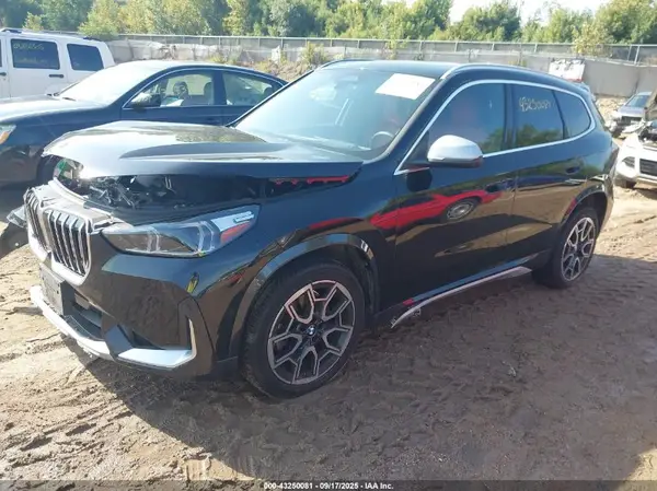 WBX73EF03R5Y49598 2024 BMW X1 - Image 2