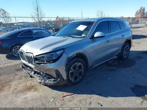 WBX73EF03R5Z21495 2024 BMW X1 - Image 2