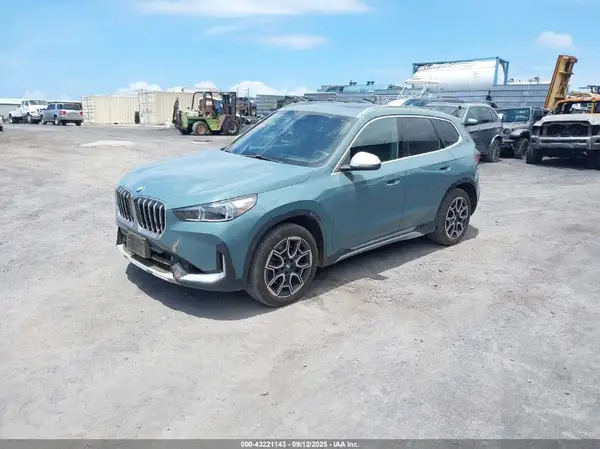 WBX73EF03R5Z99288 2024 BMW X1 - Image 2