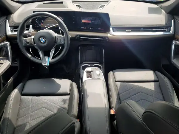 WBX73EF03S5037112 2025 BMW X1 - Image 8