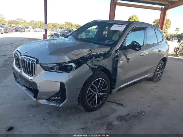 WBX73EF03T5463545 2026 BMW X1 - Image 2