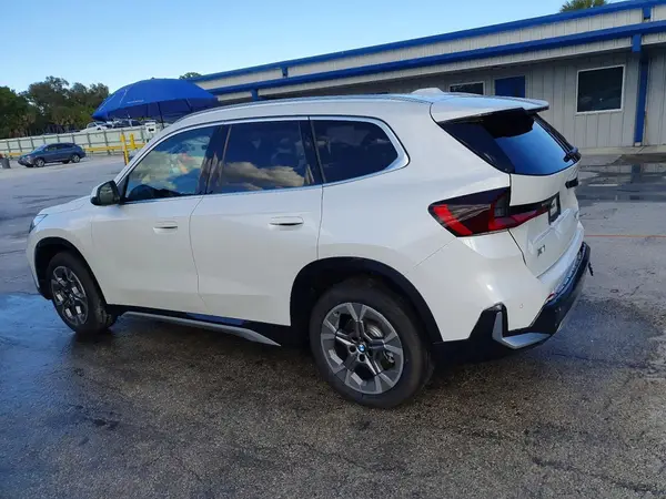 WBX73EF03T5469815 2026 BMW X1 - Image 2