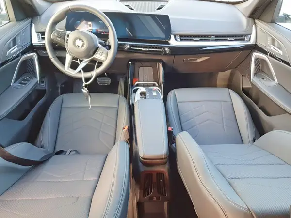 WBX73EF03T5469815 2026 BMW X1 - Image 8