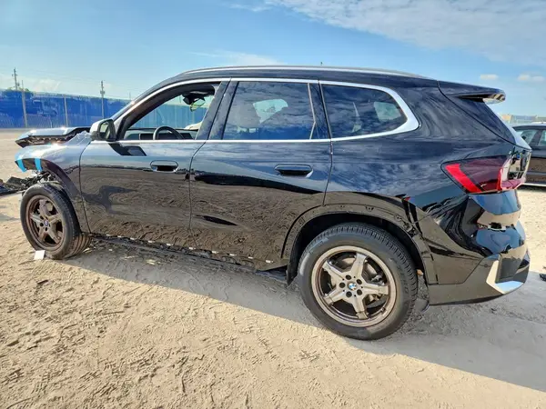 WBX73EF04R5Y37606 2024 BMW X1 - Image 2