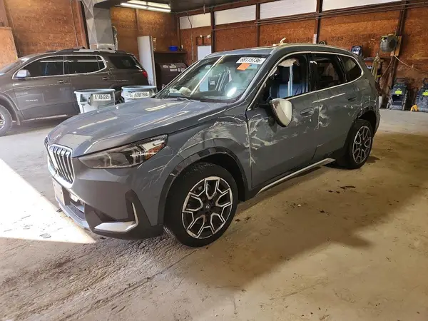 WBX73EF04R5Z27225 2024 BMW X1 - Image 1