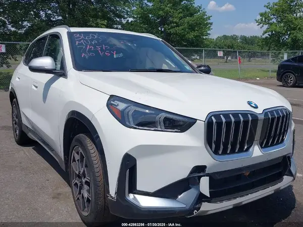 WBX73EF04R5Z73606 2024 BMW X1 - Image 1