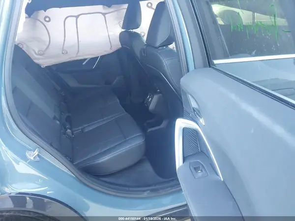 WBX73EF04S5125621 2025 BMW X1 - Image 8