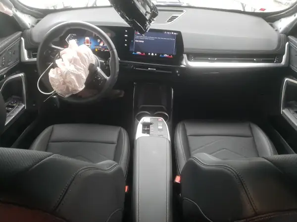 WBX73EF04S5374291 2025 BMW X1 - Image 8