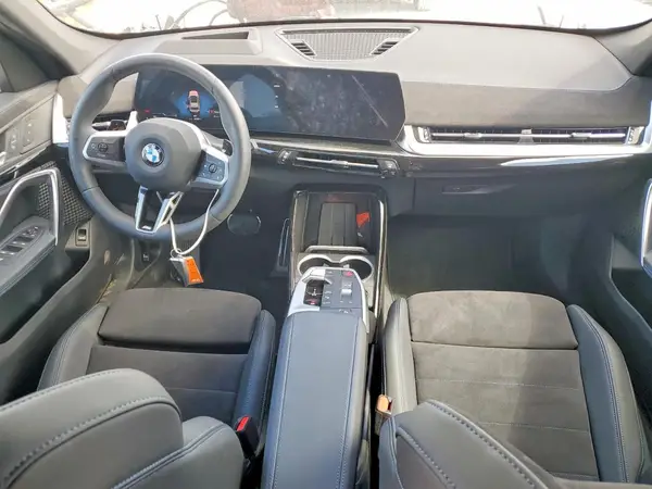 WBX73EF04T5423670 2026 BMW X1 - Image 8