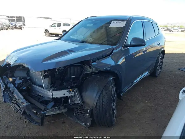 WBX73EF04T5523851 2026 BMW X1 - Image 2