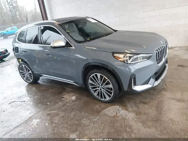 WBX73EF05P5W06954 2023 BMW X1 - Image 1