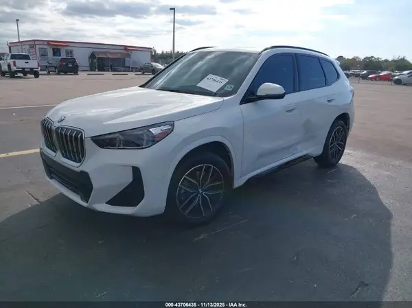 WBX73EF05P5W71500 2023 BMW X1 - Image 2
