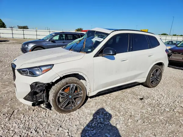 WBX73EF05P5W77040 2023 BMW X1 - Image 1
