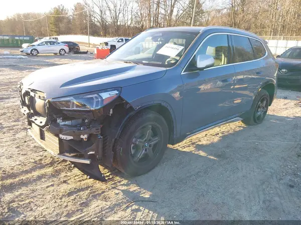 WBX73EF05R5Z99132 2024 BMW X1 - Image 2