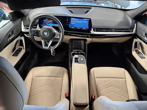WBX73EF05S5066787 2025 BMW X1 - Image 8
