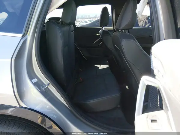 WBX73EF05S5157493 2025 BMW X1 - Image 8