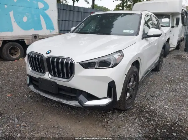 WBX73EF05S5338285 2025 BMW X1 - Image 2