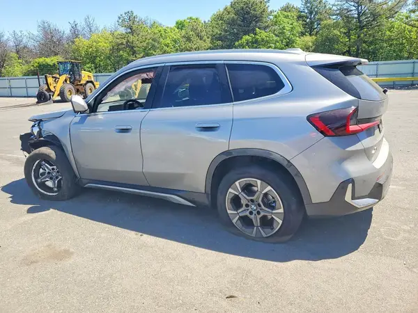 WBX73EF05T5627586 2026 BMW X1 - Image 2
