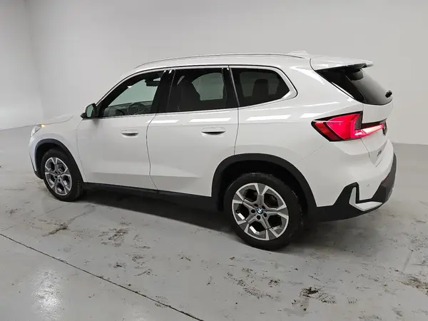 WBX73EF06P5X84159 2023 BMW X1 - Image 2