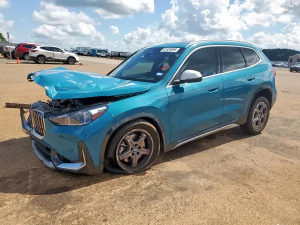 WBX73EF06R5Y82689 2024 BMW X1 - Image 1
