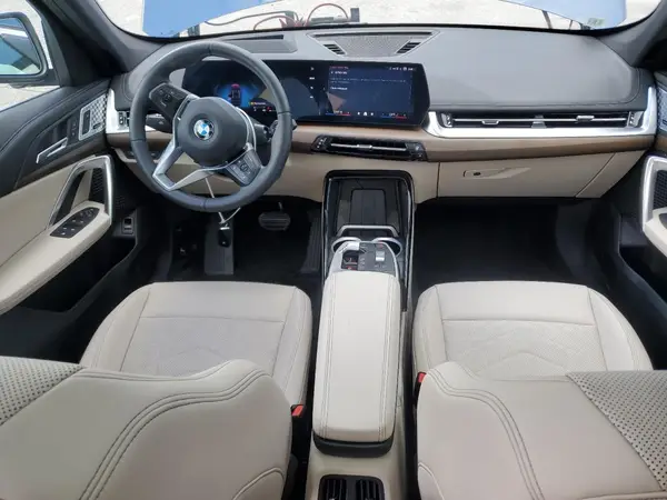 WBX73EF06S5198926 2025 BMW X1 - Image 8
