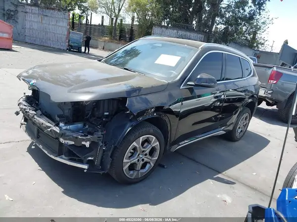 WBX73EF06S5295883 2025 BMW X1 - Image 2