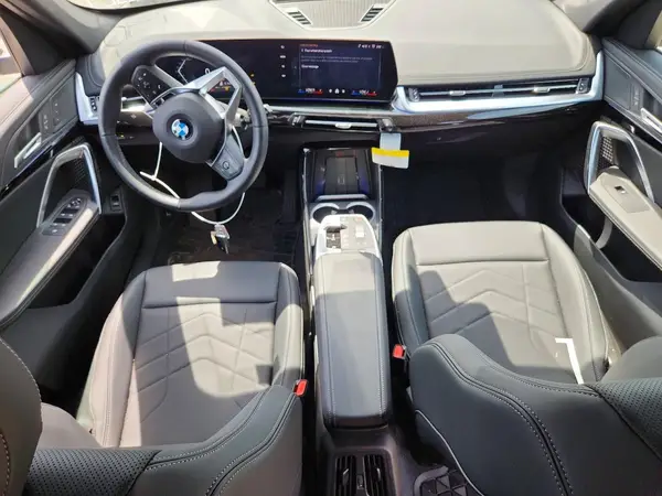 WBX73EF06T5413898 2026 BMW X1 - Image 8