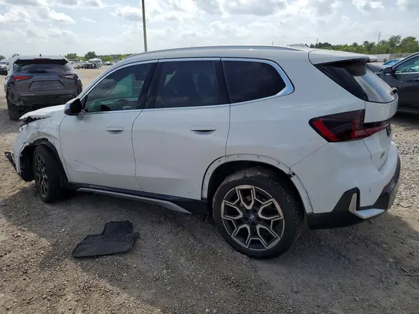 WBX73EF07R5Y63259 2024 BMW X1 - Image 2