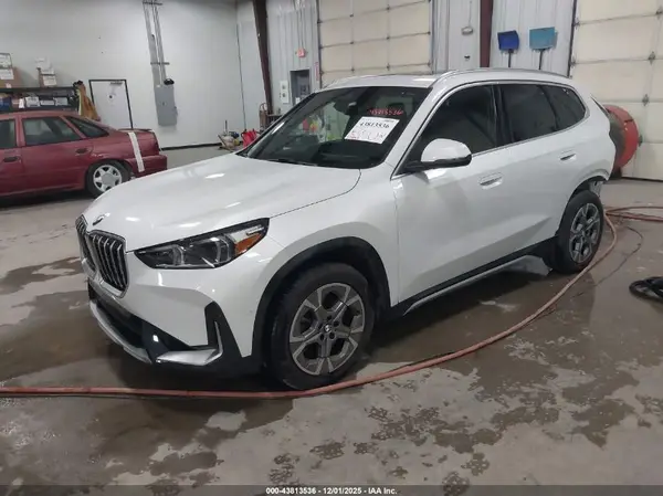 WBX73EF07S5088015 2025 BMW X1 - Image 2