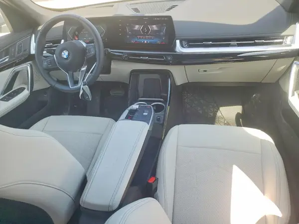 WBX73EF07T5537954 2026 BMW X1 - Image 8