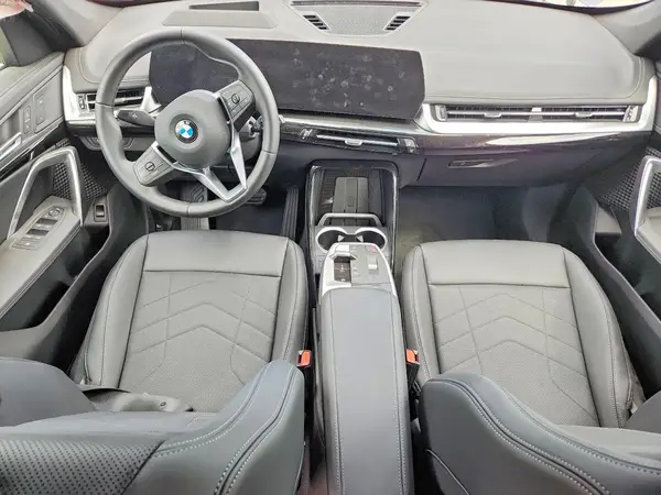 WBX73EF07T5588273 2026 BMW X1 - Image 8