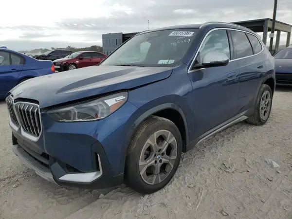 WBX73EF08P5W05569 2023 BMW X1 - Image 1