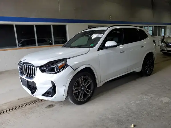 WBX73EF08P5W71135 2023 BMW X1 - Image 1