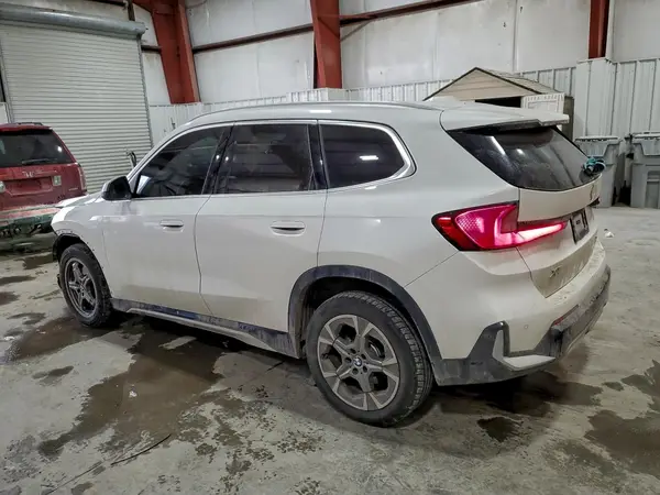 WBX73EF08R5Y32909 2024 BMW X1 - Image 2