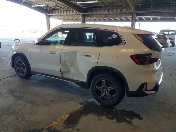 WBX73EF08R5Y33073 2024 BMW X1 - Image 2