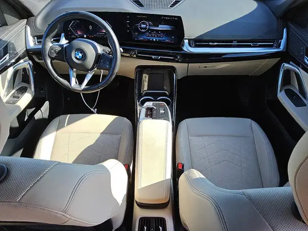 WBX73EF08R5Y90826 2024 BMW X1 - Image 8