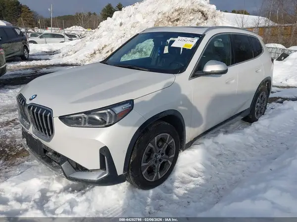 WBX73EF08R5Z47610 2024 BMW X1 - Image 2