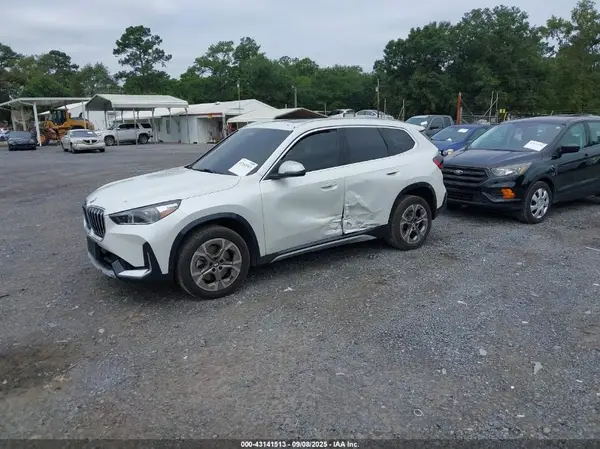 WBX73EF08R5Z81840 2024 BMW X1 - Image 2