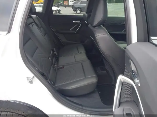 WBX73EF08R5Z81840 2024 BMW X1 - Image 8