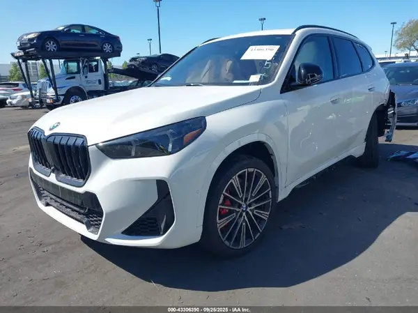 WBX73EF08S5147430 2025 BMW X1 - Image 2