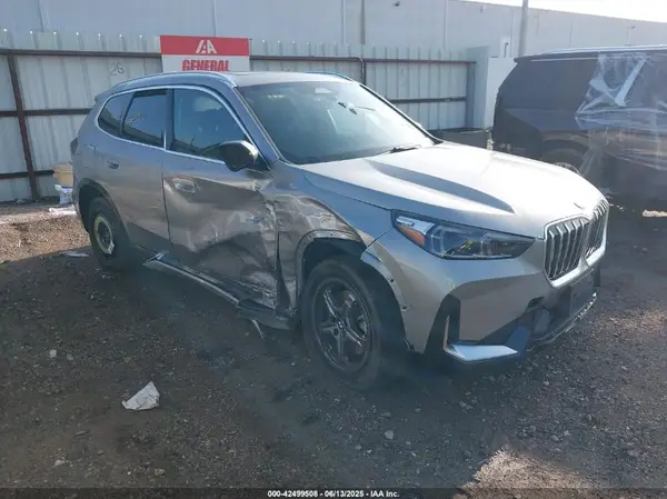 WBX73EF08S5221493 2025 BMW X1 - Image 1