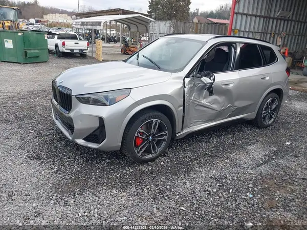 WBX73EF09S5043805 2025 BMW X1 - Image 2