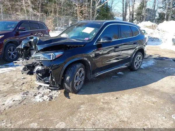 WBX73EF09S5086704 2025 BMW X1 - Image 2