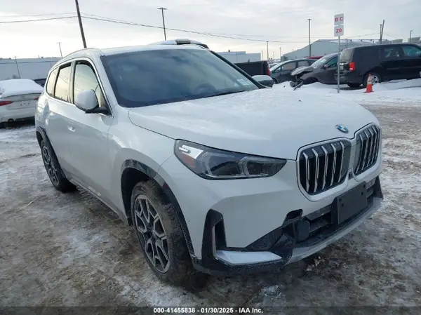 WBX73EF09S5121466 2025 BMW X1 - Image 1
