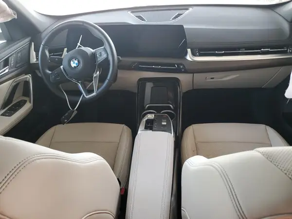 WBX73EF09S5154077 2025 BMW X1 - Image 8